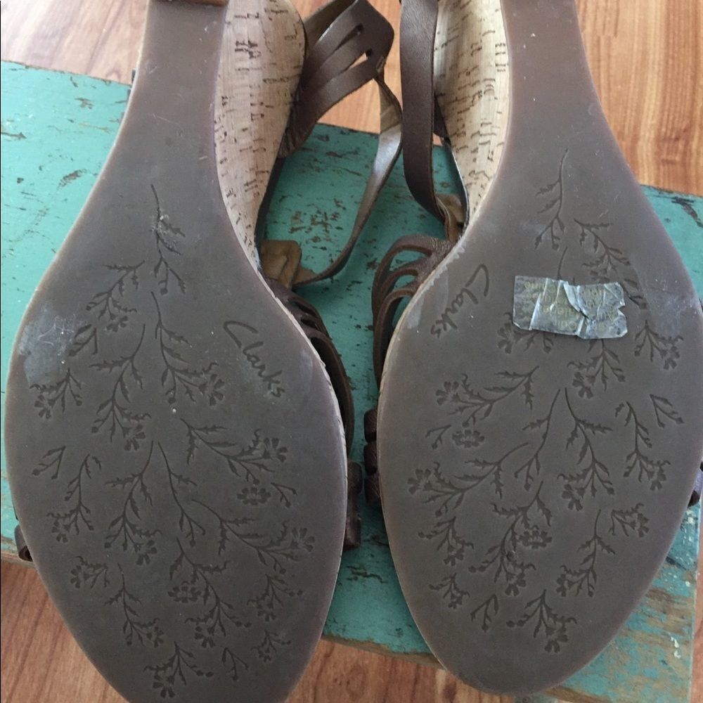 CLARKS Wedge Sandals - Picture 4 of 5